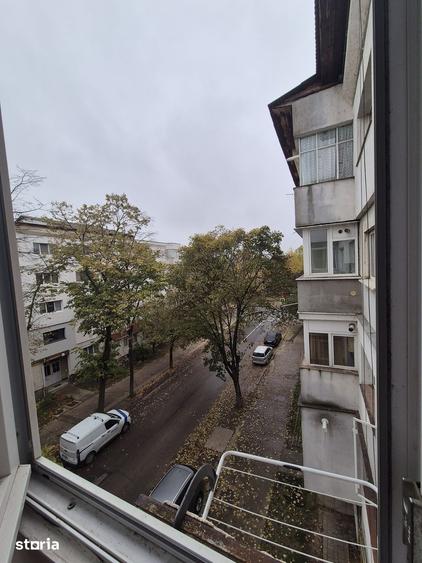 Apartament cu 2 camere decomandat în Mioriței