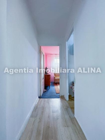 Apartament cu 2 camere decomandat în Micro 15