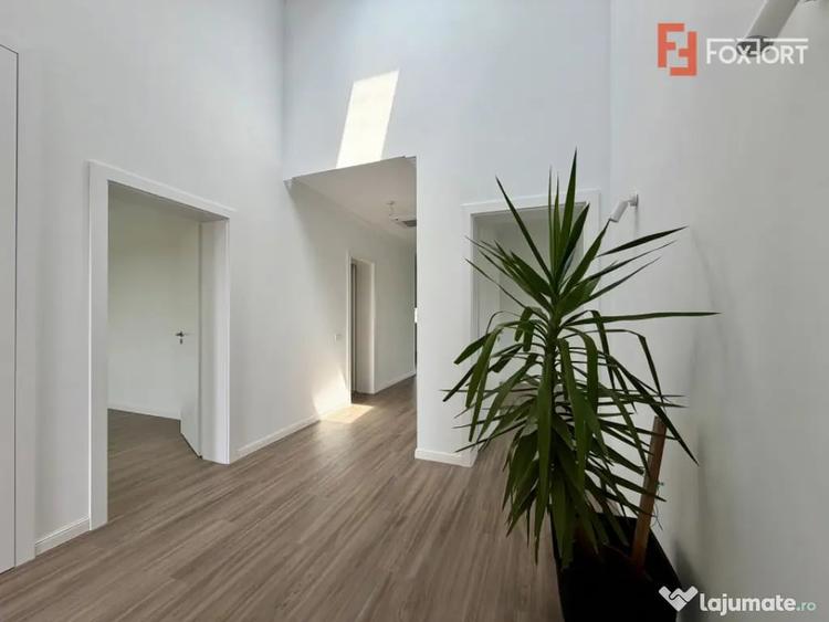 Casă cu 4 camere cu Teren 688 Mp în Sânandrei