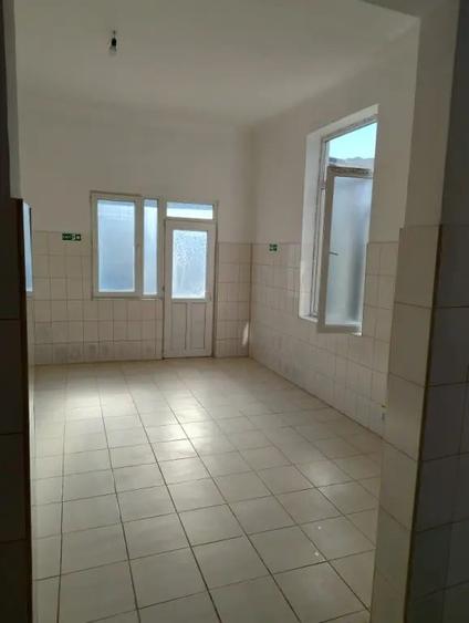 Spațiu comercial, de 40 mp, în Central
