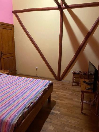 Casă cu Teren 121 Mp în Central