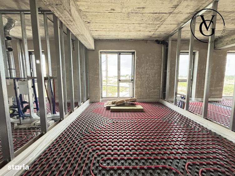 Apartament cu 4 camere decomandat în Central