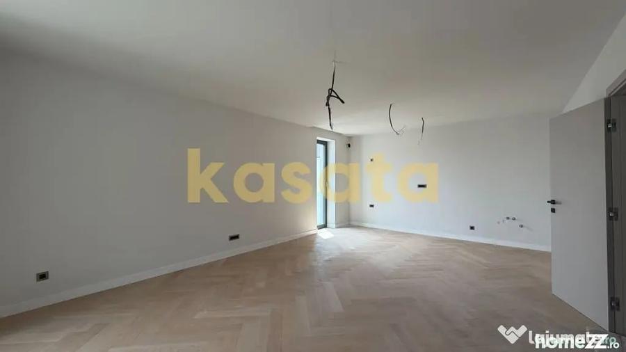Apartament cu 4 camere decomandat în Iancu Nicolae