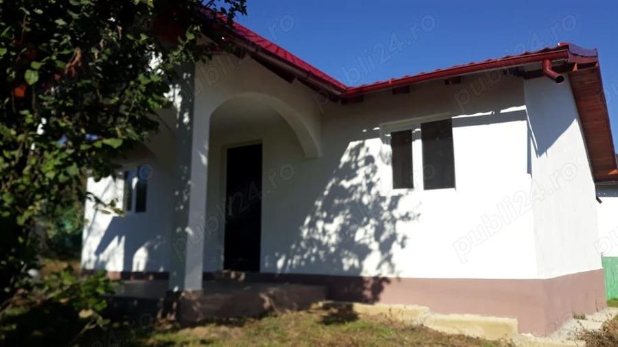 Casă cu 3 camere cu Teren 500 Mp în Predeal