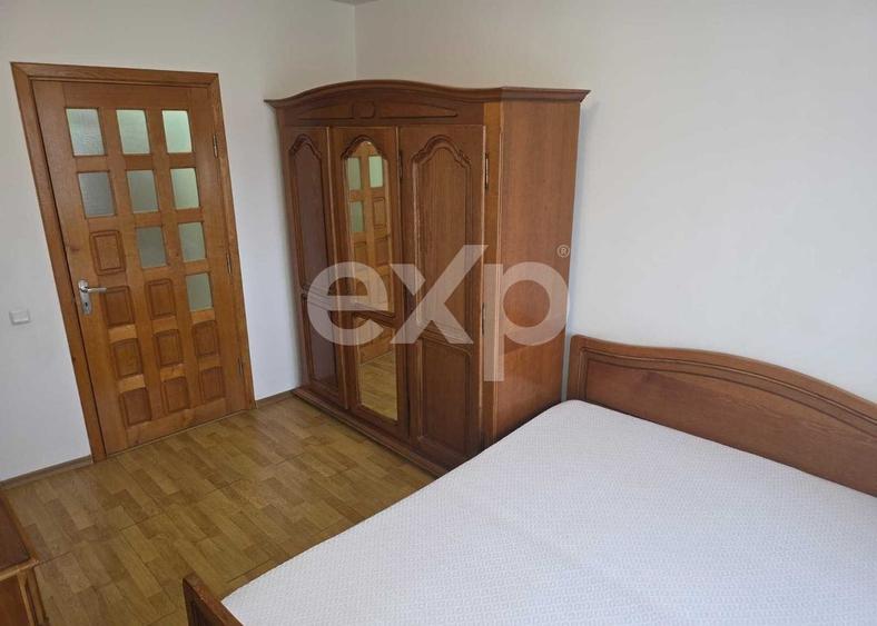 Apartament cu 3 camere decomandat, mobilat în Găvana