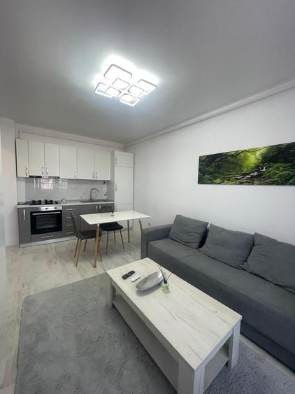 Apartament cu 2 camere semidecomandat în Militari