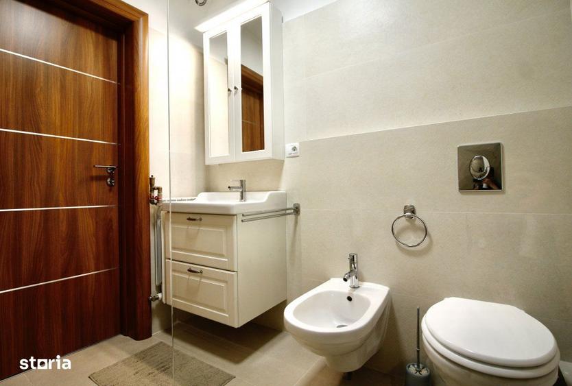 Apartament cu 3 camere, mobilat în Centrul Istoric