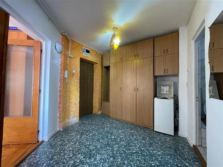 Garsonieră decomandată în Babadag