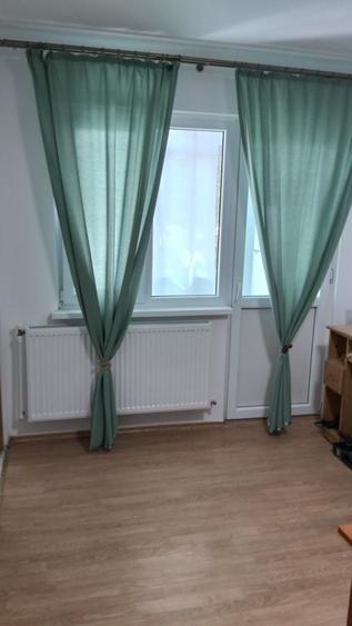Garsonieră în Sârbi