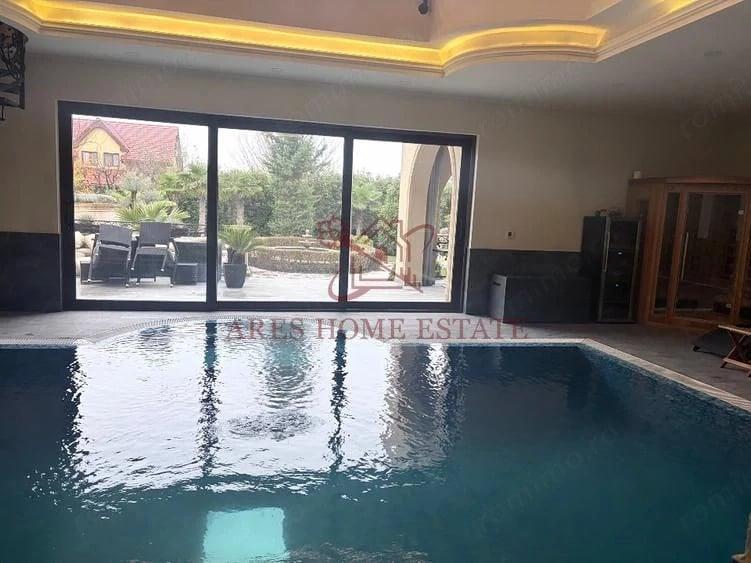 Vila deosebita cu piscina interioara - 12