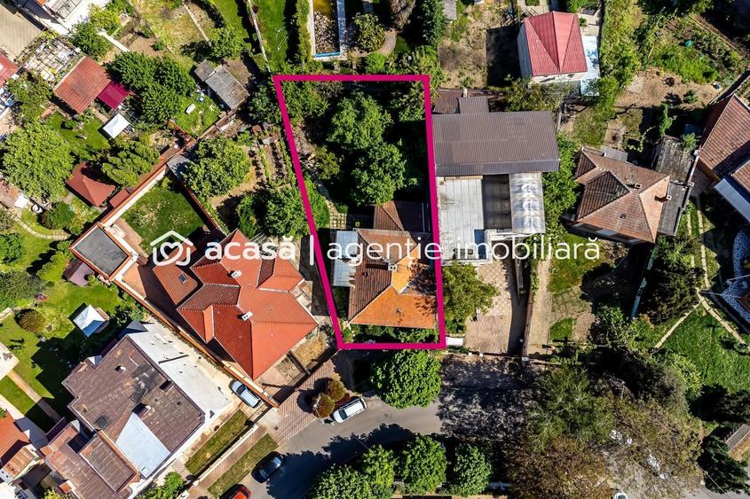 Casă individuală cu 4 camere cu Canalizare în Central