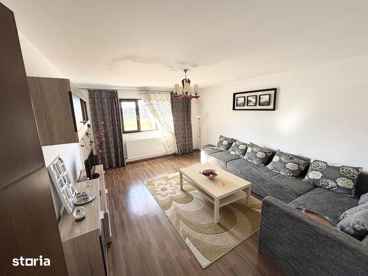 Casă cu 5 camere cu Teren 768 Mp în Poienarii Burchii