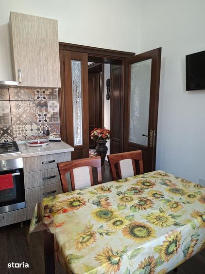 Casă cu 4 camere cu Teren 285 Mp în Central