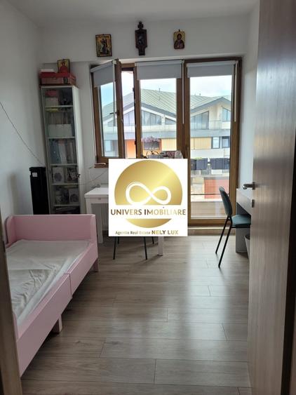 Apartament cu 4 camere decomandat în Jiului