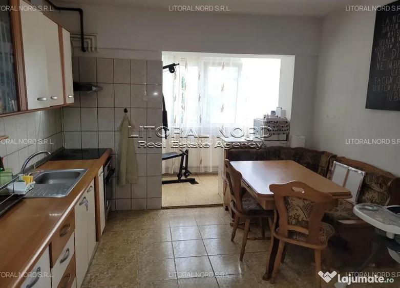 Apartament cu 2 camere decomandat în Poarta 6