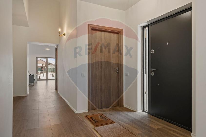 Casă individuală cu 4 camere cu Teren 952 Mp în Moara Vlăsiei