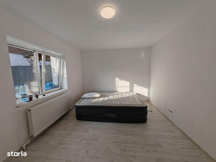 Casă cu 4 camere cu Teren 250 Mp în Tache