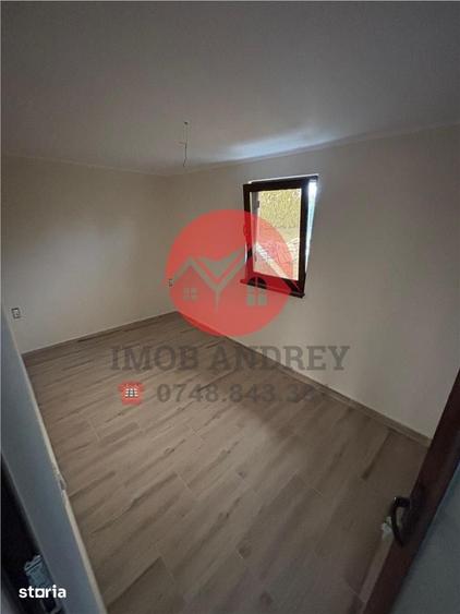 Casă cu 4 camere cu Teren 5000 Mp în Somova