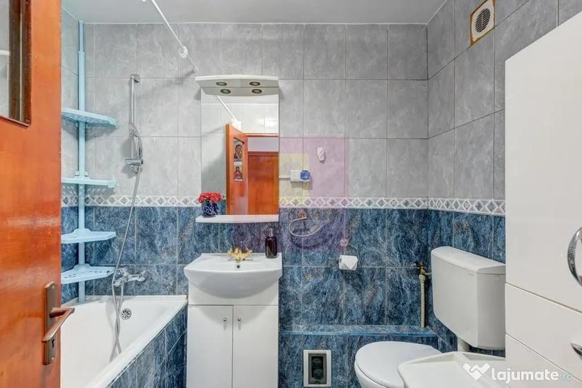 Apartament cu 2 camere decomandat în Panduri
