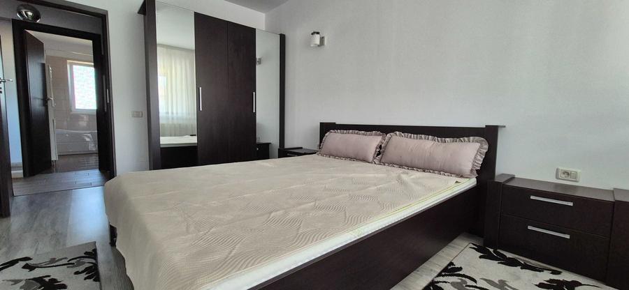 Apartament cu 2 camere decomandat în Est