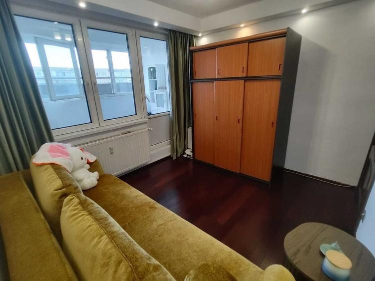 Apartament cu 3 camere decomandat, mobilat în Gorjului