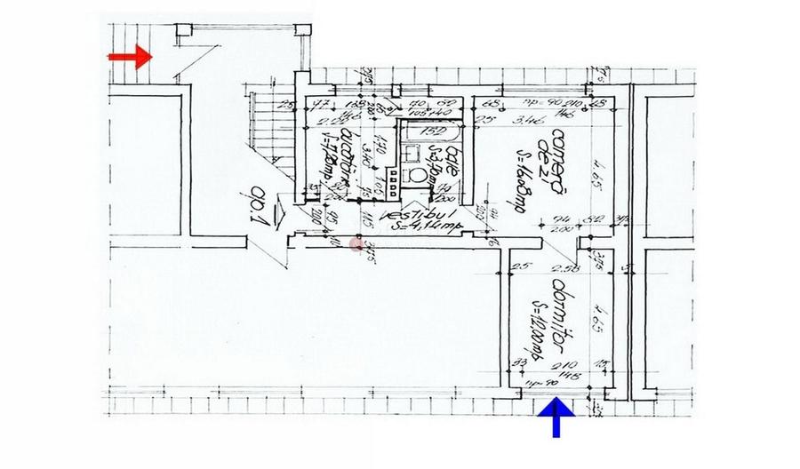 Apartament cu 3 camere semidecomandat în Județean