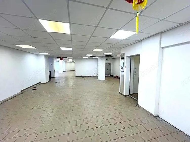 SPATIU COMERCIAL STRADAL, SE POATE COMPARTIMENTA INTRE 50 - 400 mp - 3