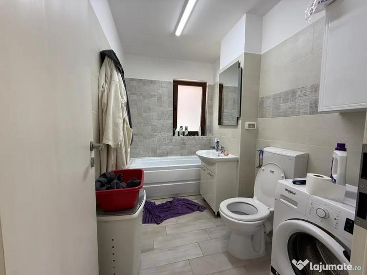 Apartament cu 2 camere decomandat în Olteniței