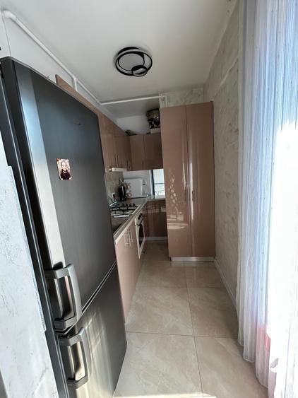 Apartament cu 2 camere decomandat în Colentina