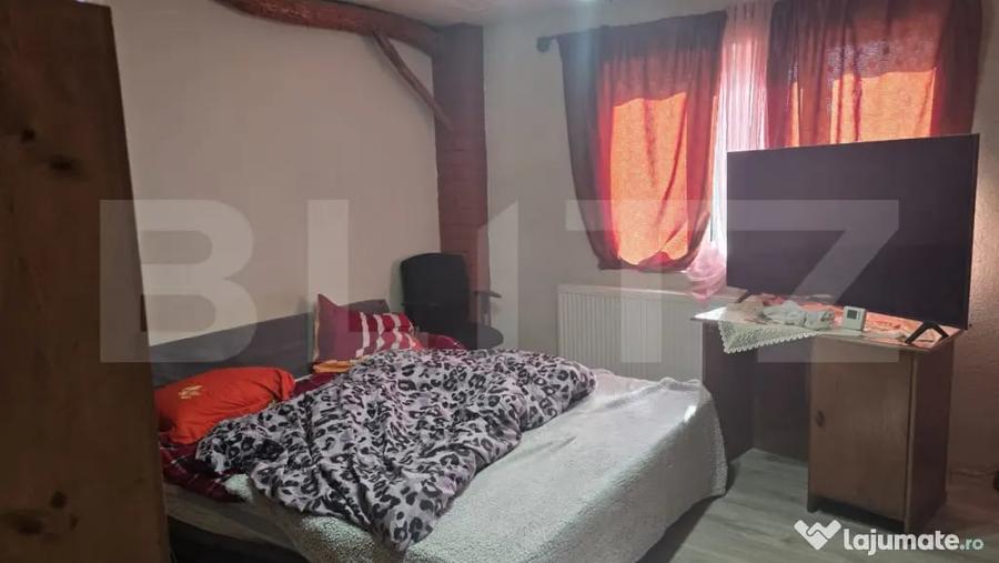 Casă cu 5 camere cu Teren 494 Mp în Unio