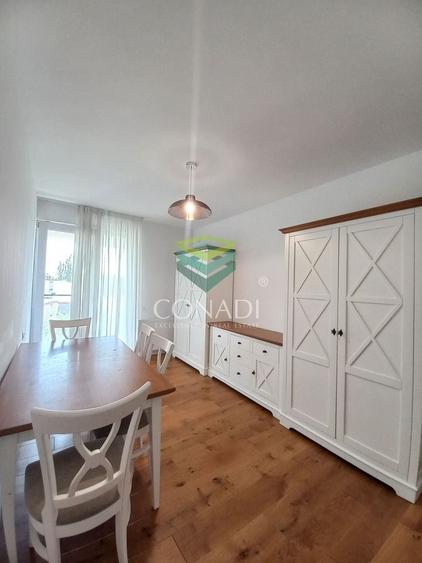 Apartament cu 4 camere decomandat, mobilat în Băneasa