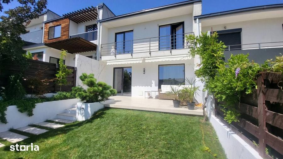 Casă cu 5 camere cu Teren 250 Mp în Valea Lupului