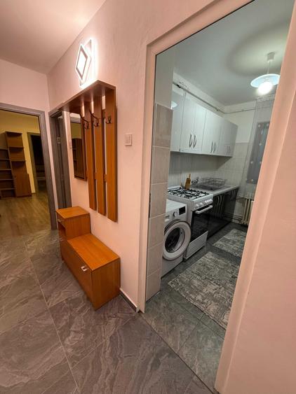 Apartament cu 2 camere nedecomandat în Primăverii
