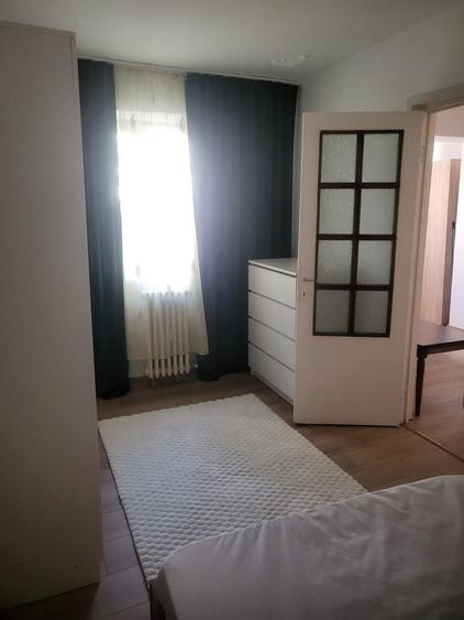 Apartament cu 2 camere semidecomandat, mobilat în Complex Studențesc