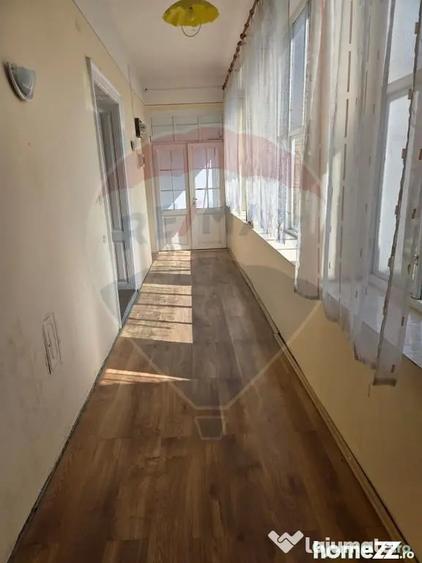 Casă cu 5 camere cu Teren 1010 Mp în Ultracentral