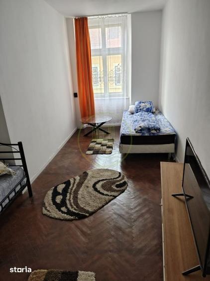 Apartament cu 3 camere, mobilat în Central