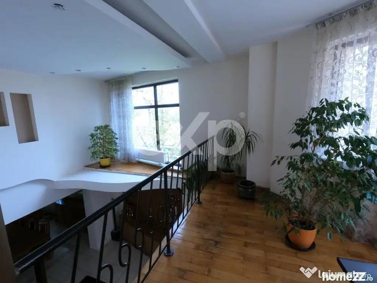 Casă cu 6 camere cu Teren 690 Mp în Găvana