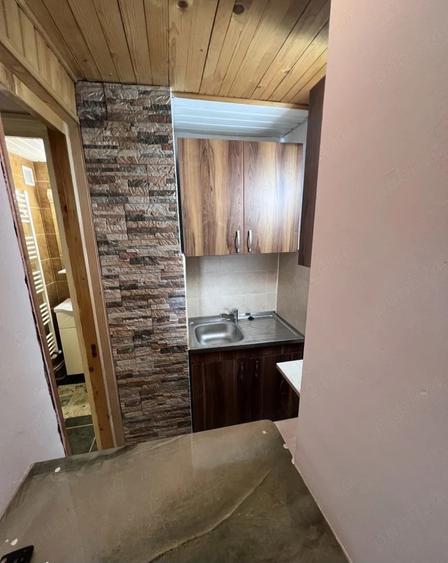 Garsonieră decomandată în Central