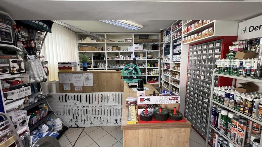 Spațiu comercial, de 50 mp, în Central