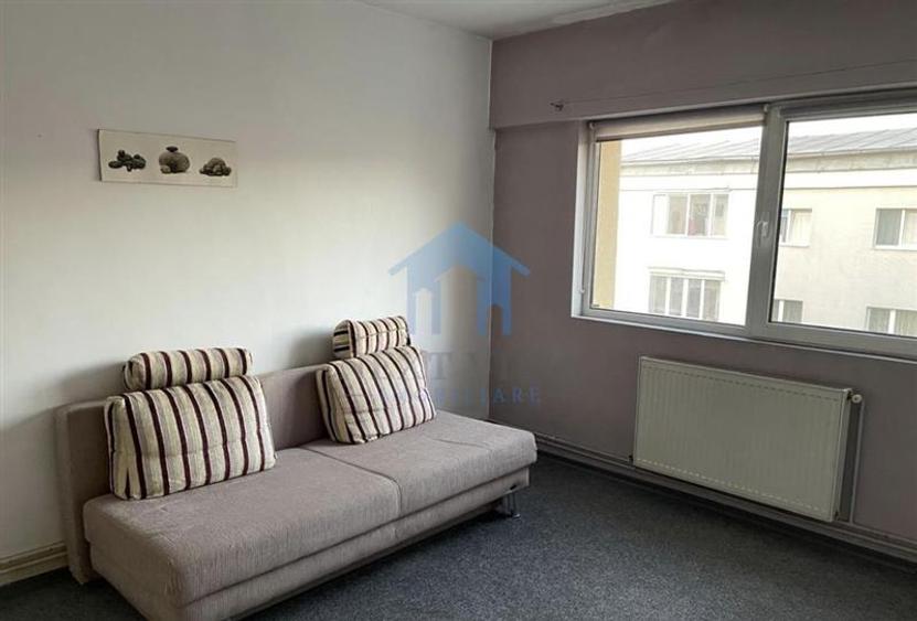 Apartament cu 3 camere decomandat în Grigorescu