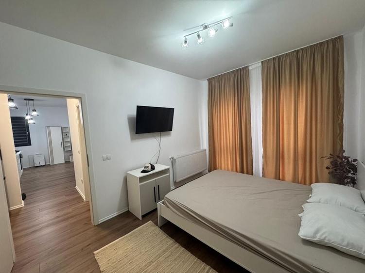 Apartament cu 2 camere semidecomandat în Giroc