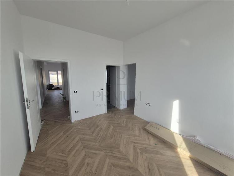 Duplex cu 4 camere cu Teren 370 Mp în Moșnița Nouă