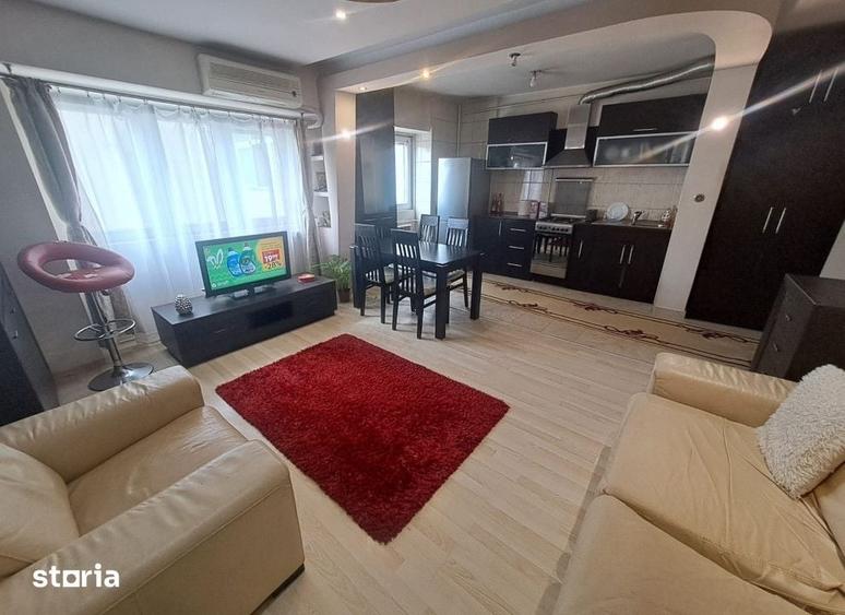 Apartament cu 3 camere decomandat în Gară