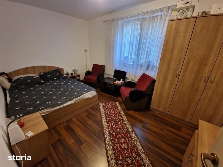 Garsonieră decomandată în Baza 3