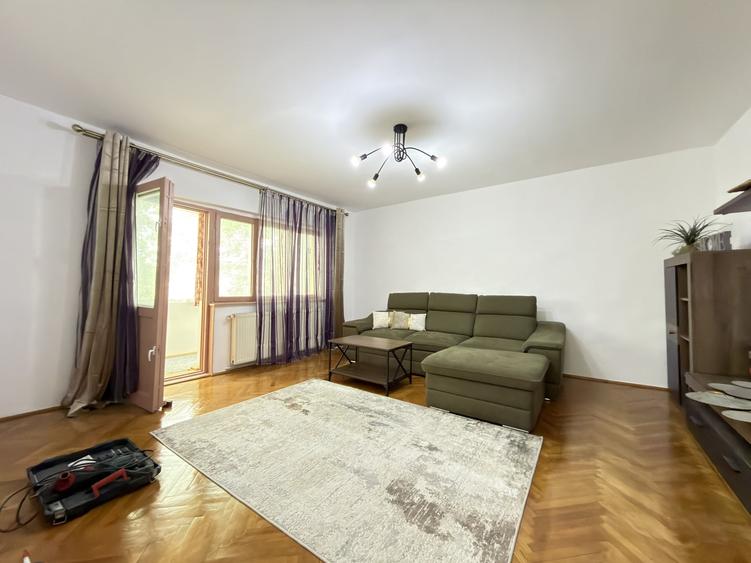 Apartament cu 2 camere decomandat, mobilat în Bucovina