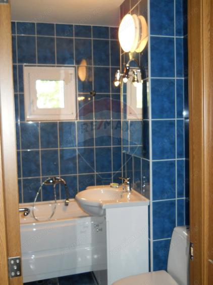 Apartament cu 4 camere decomandat în Târgu Cucu
