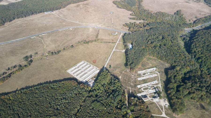 Teren Construcții intravilan de 186000 mp, în Exterior Vest