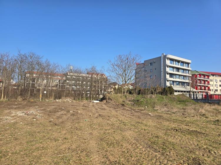 Teren Construcții intravilan de 1250 mp, în Central