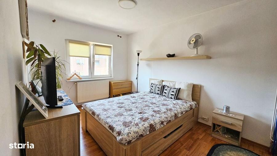 Apartament cu 3 camere decomandat în Central