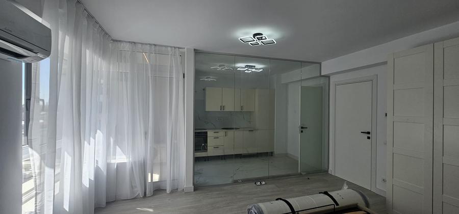 Garsonieră decomandată în Jiului